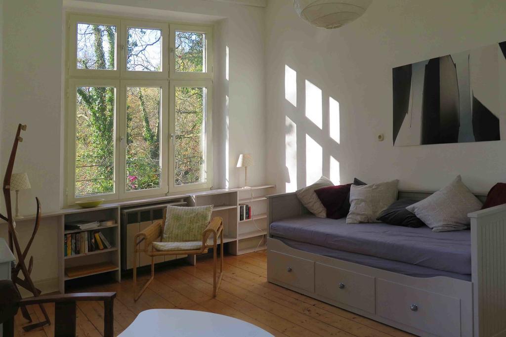 Gaesteappartement Im Atelierhaus Wuppertal Ruang foto